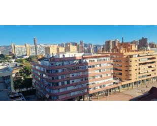 Vista exterior de Pis en venda en Benidorm amb Aire condicionat i Terrassa