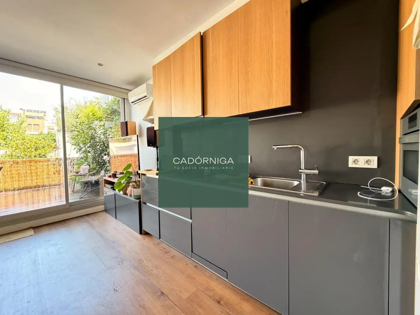 Kitchen of Flat for sale in Mataró  with Parquet flooring and Terrace