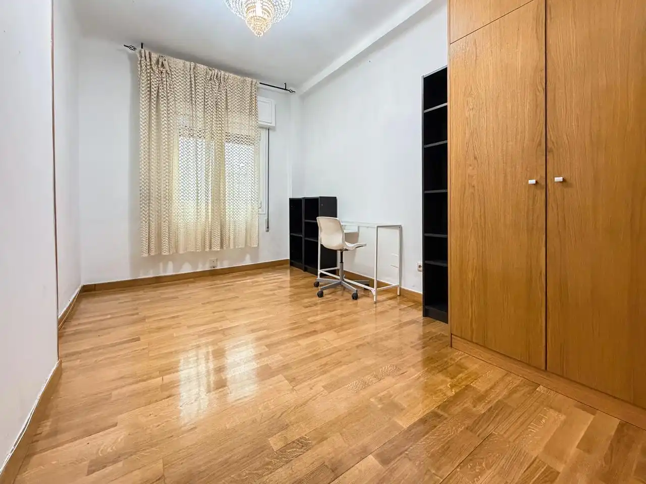 Bedroom of Flat for sale in Madrid  with Air Conditioner, Heating and Terrace