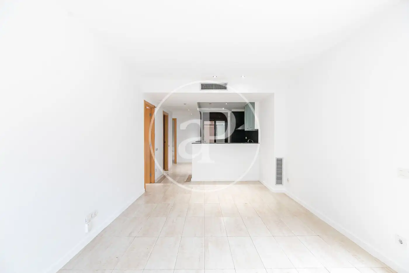 Vista exterior de Piso en venta en Barcelona con Aire acondicionado, Calefacción y Terraza