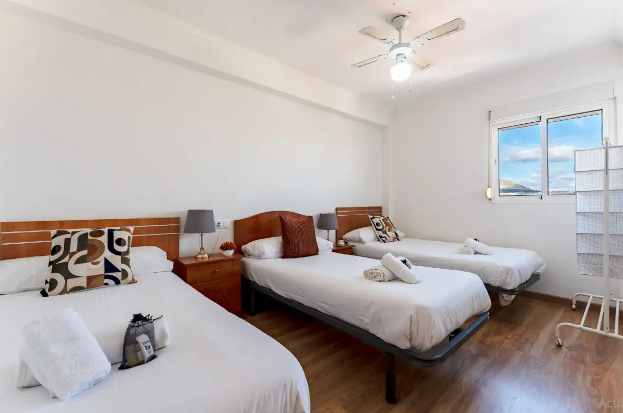Bedroom of Flat for sale in Benalmádena  with Air Conditioner, Heating and Furnished