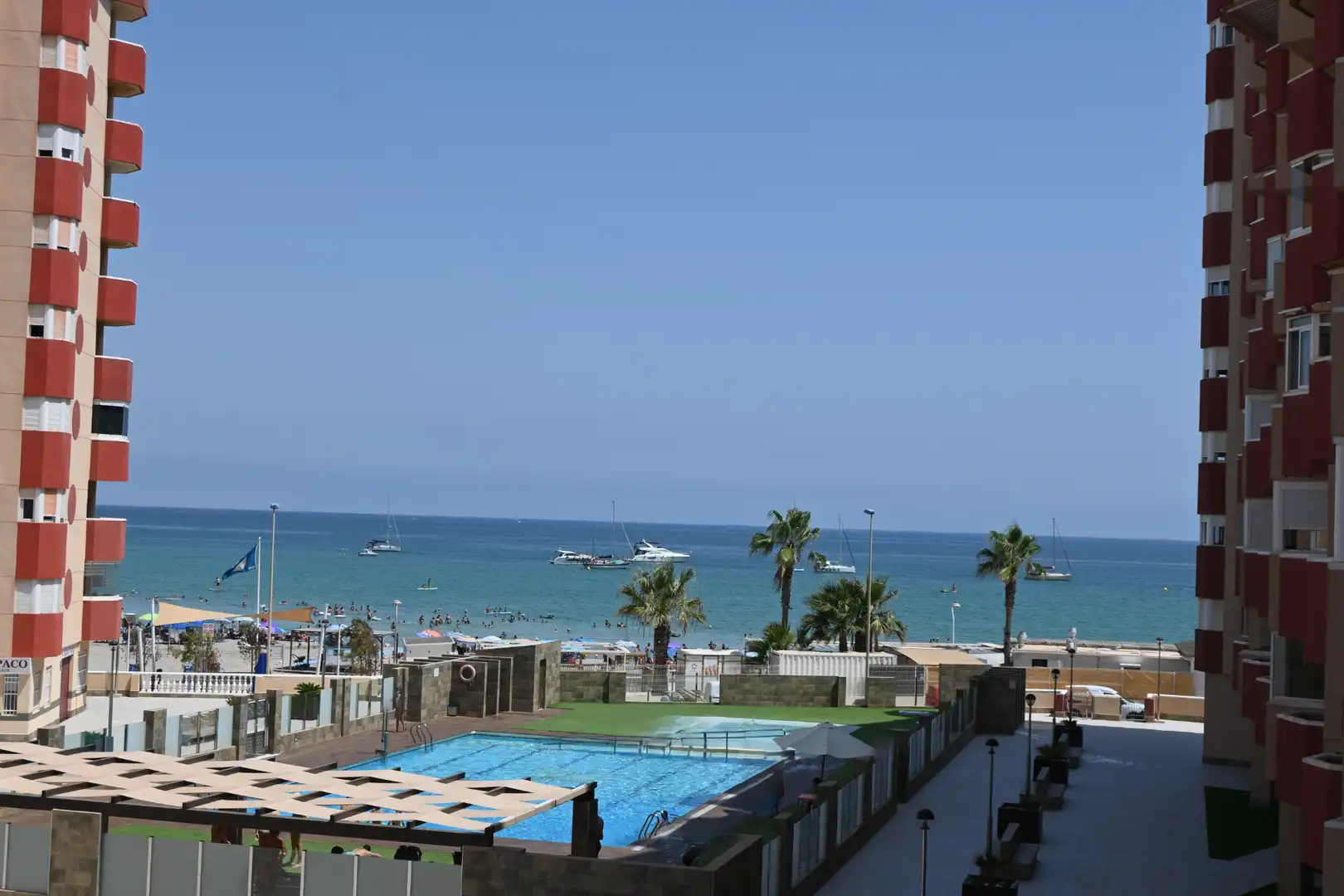 Apartament amb piscina en venda a Calle G 1G