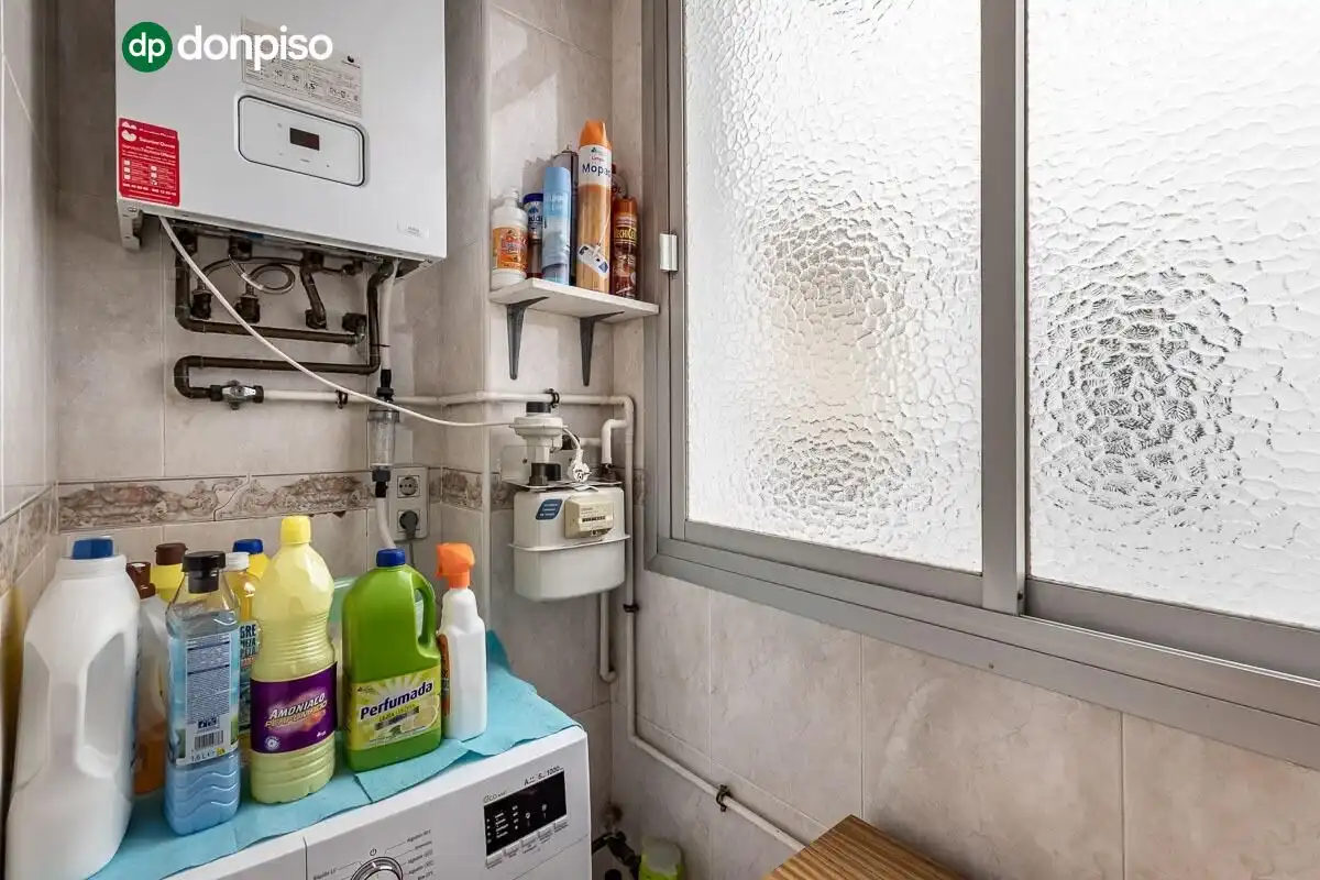 Baño de Piso en venta en Granada con Aire acondicionado, Calefacción y Terraza