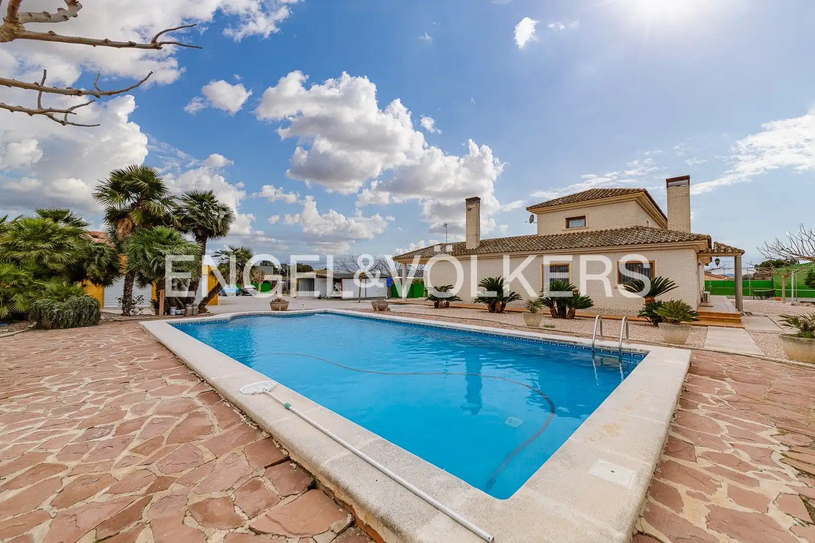 Piscina de Finca rústica en venda en Almoradí amb Aire condicionat, Calefacció i Jardí privat