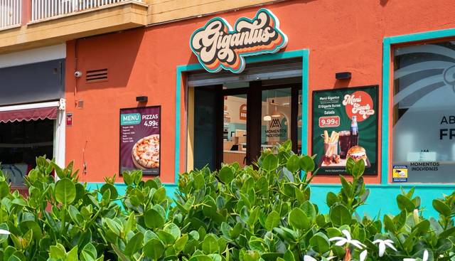 Local comercial en Alquiler en Calle Isla Graciosa en Arroyo del Moro - Noreña