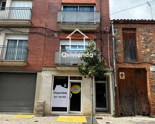 Vista exterior de Local en venda en Llinars del Vallès