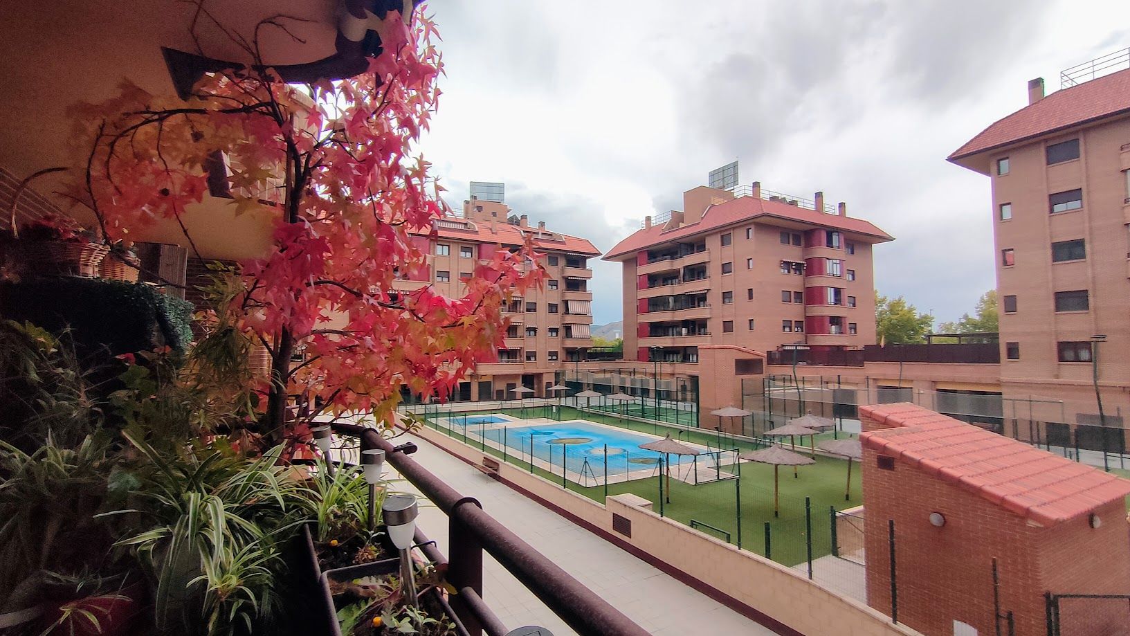 Exterior view of Flat for sale in Alcalá de Henares  with Air Conditioner, Heating and Private garden