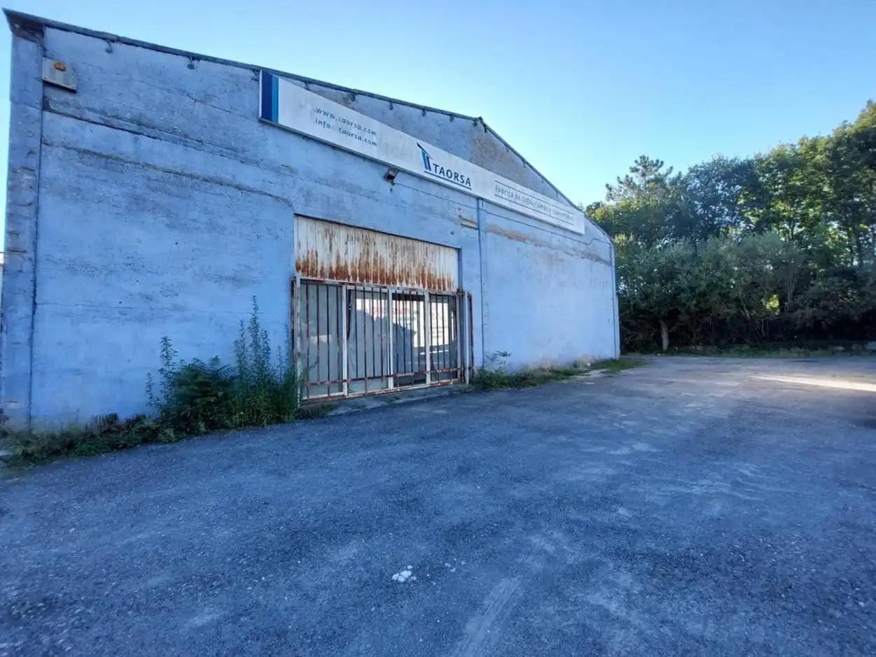 Nau industrial en venda a Avenida LAVANDEIRA, 12, Coles