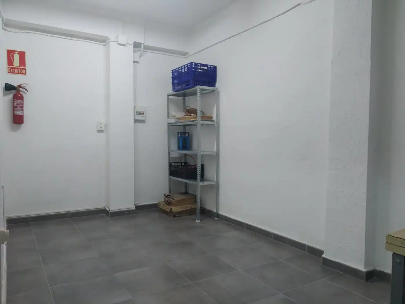 Local de alquiler en Valencia con Amueblado