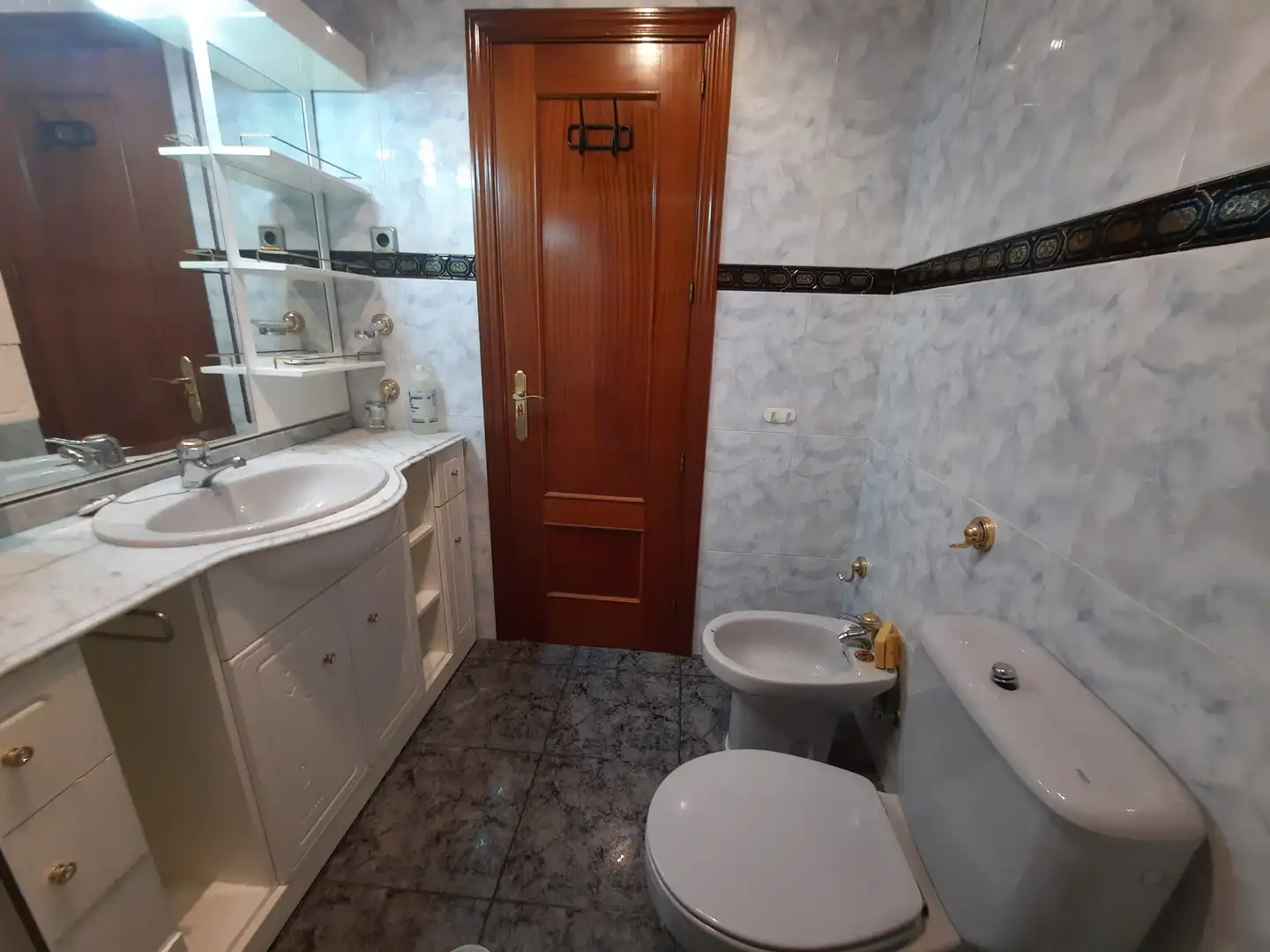 Badezimmer von Wohnung zur Miete in Madrid mit Klimaanlage, Heizung und Parkett