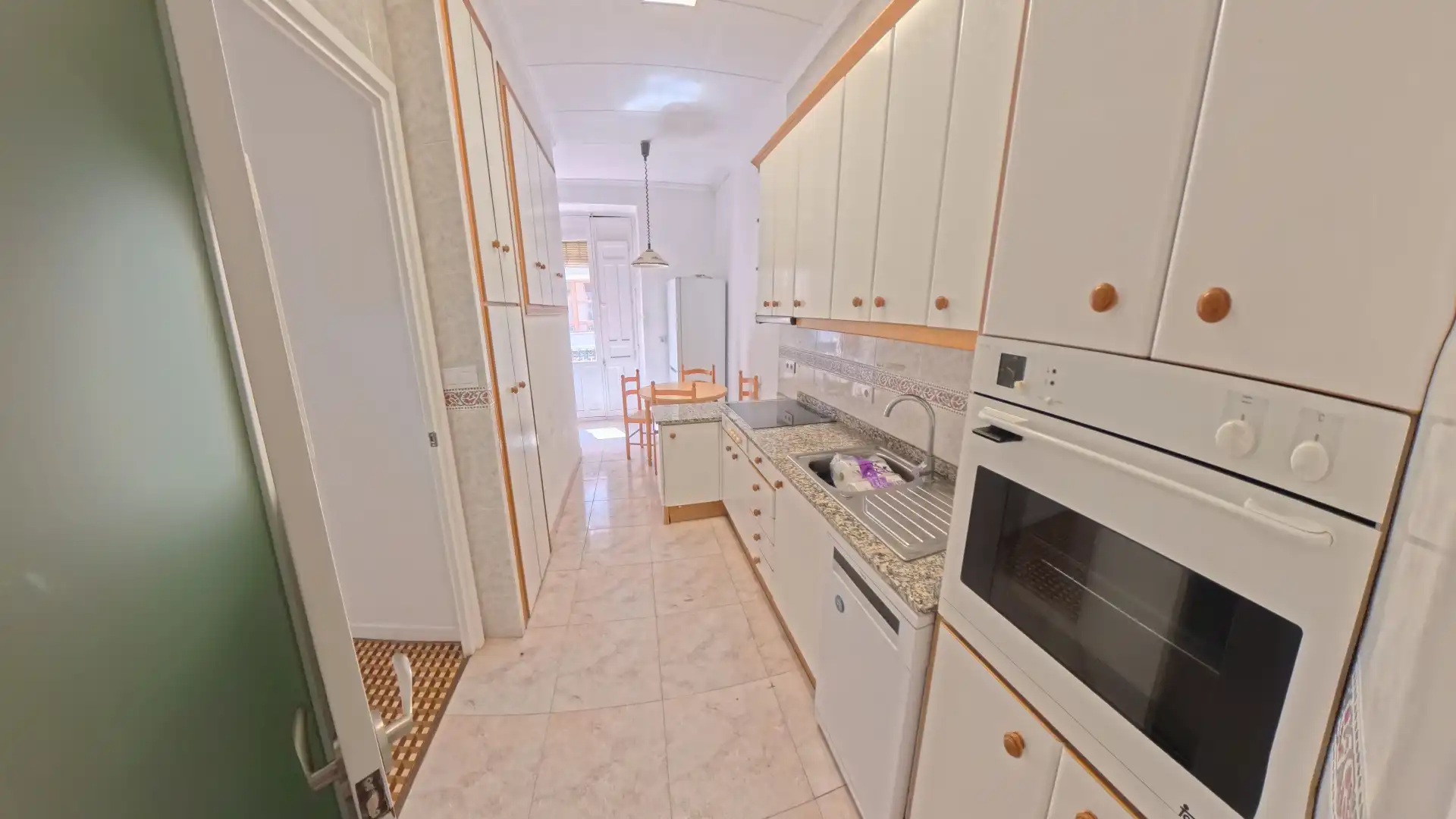 Wohnung zur Miete in Carrer Berenguer de Marquina, Mercado