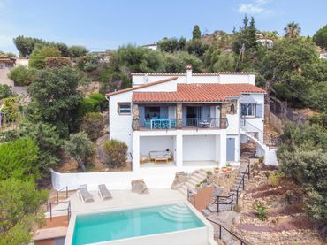 Casa amb balcó en venda a Cabanyes - Mas Ambrós - Mas Pallí