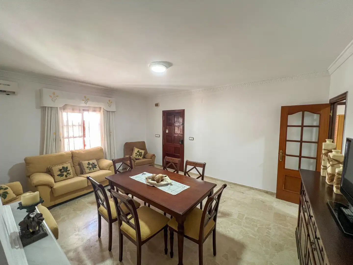 Menjador de Casa o xalet en venda en Sanlúcar de Barrameda amb Jardí privat