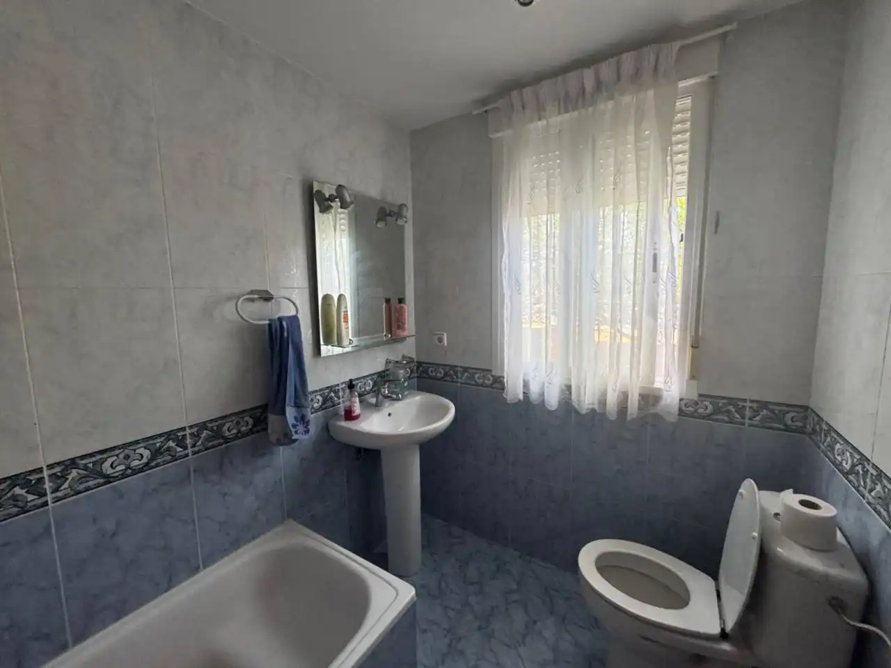 Baño de Casa o chalet en venta en Meco con Calefacción, Jardín privado y Terraza