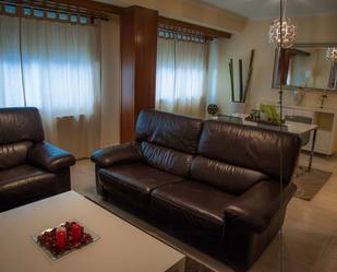 Living room of Flat to rent in Narón  with Heating, Parquet flooring and Terrace