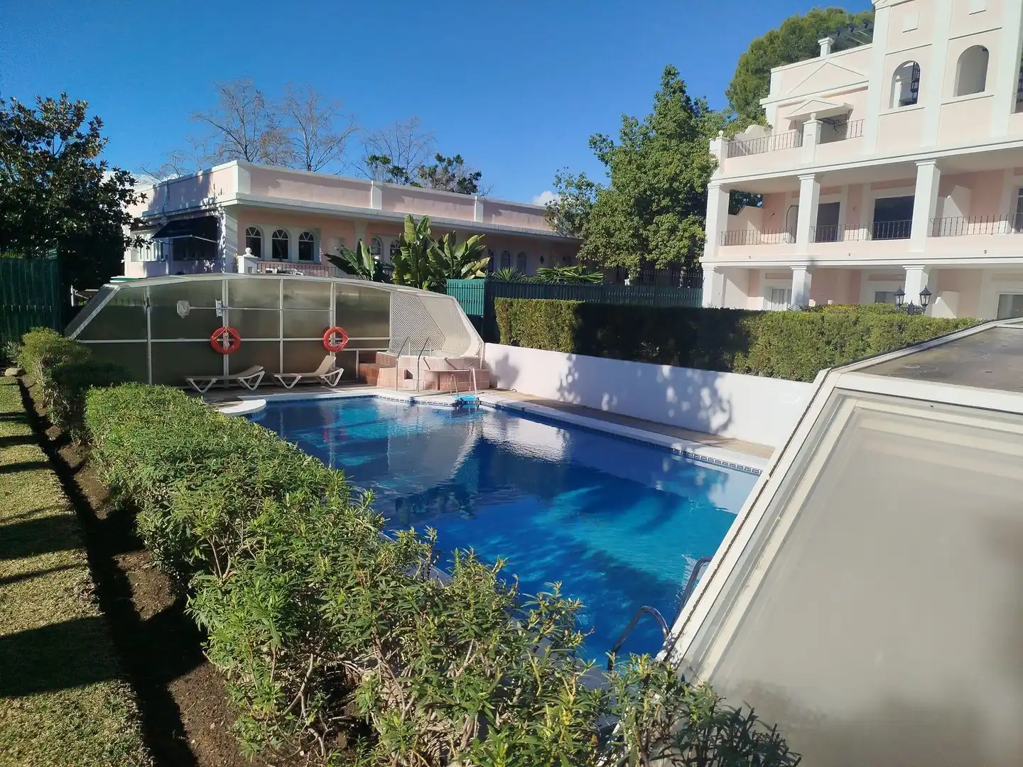 Piscina de Piso en venta en Marbella con Aire acondicionado, Terraza y Amueblado