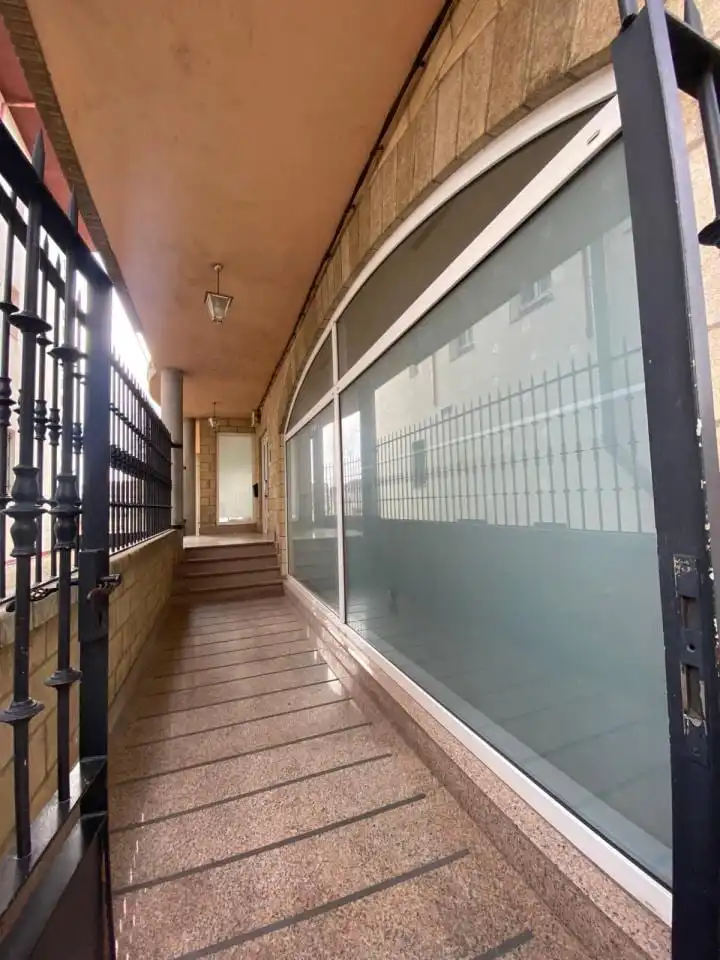 Local comercial en venda a Calle San Pedro Del Castro 3 24005 Leon, imagen 12