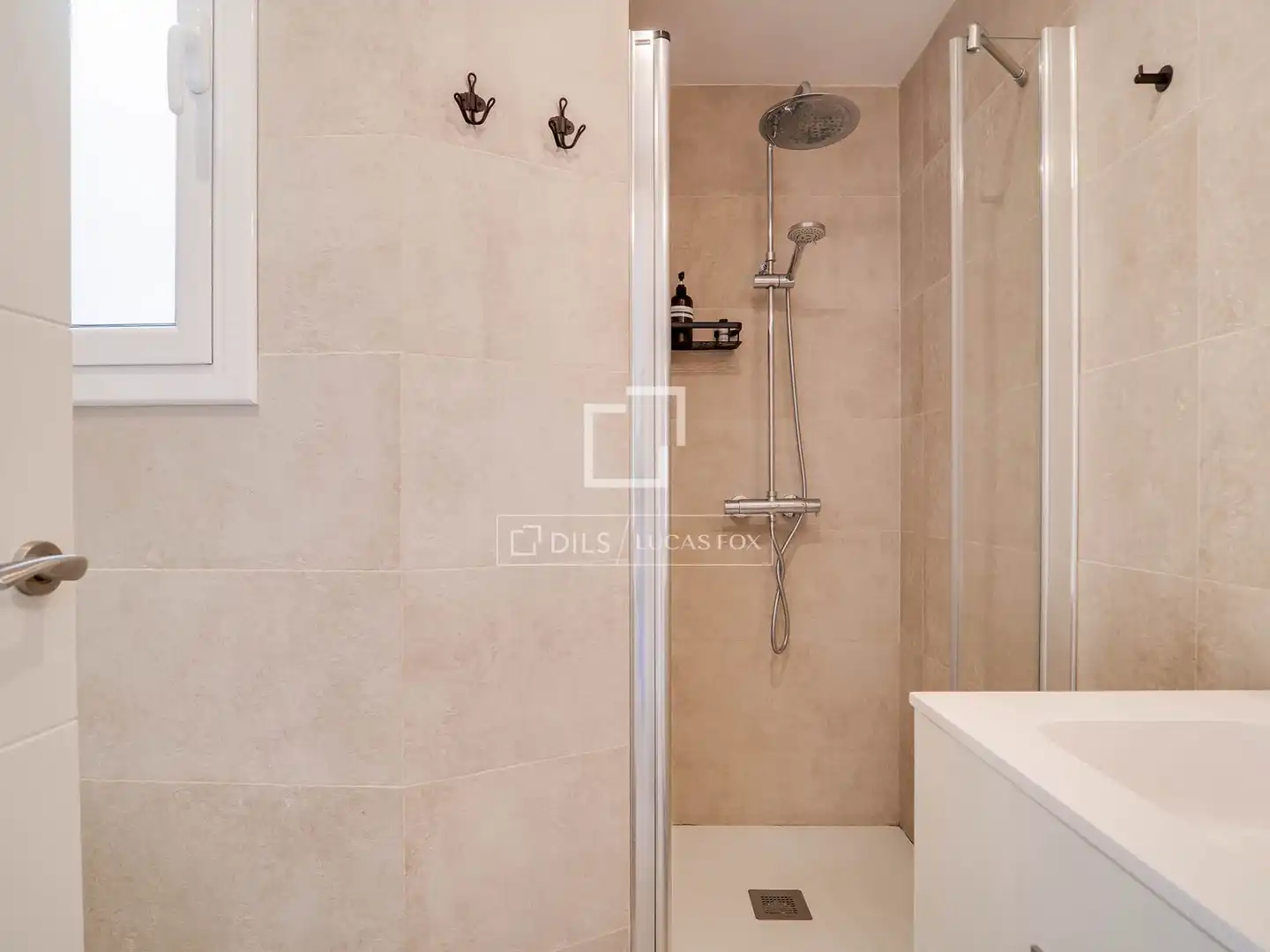 Baño de Ático en venta en Barcelona con Aire acondicionado, Calefacción y Terraza