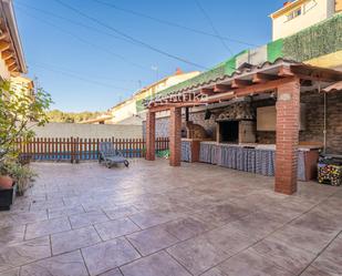 Vista exterior de Casa adosada en venda en Els Pallaresos amb Aire condicionat, Calefacció i Terrassa