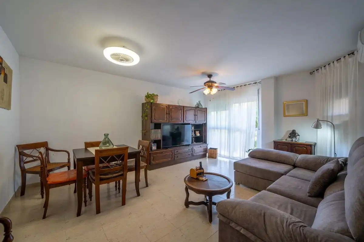 Piso con ascensor en venta en Avenida Miguel Hernández