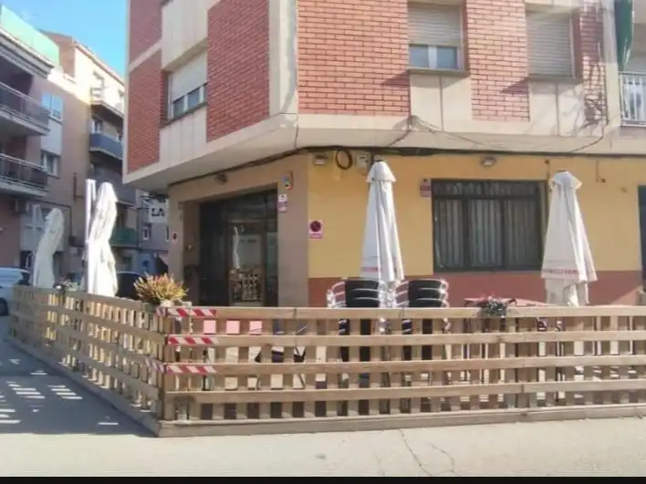 Business premises for sale in Carrer de Tarragona 14, imagen 2