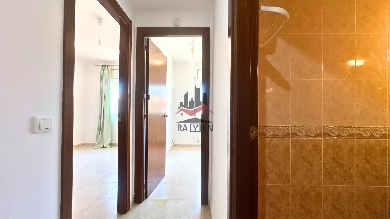 Casa adosada en venta en Figueres con Calefacción