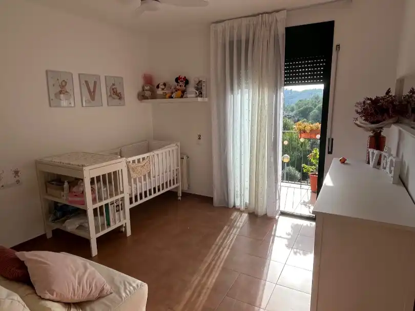 Casa aparellada amb jardí en venda a Carrer del Garona 3R, imagen 13