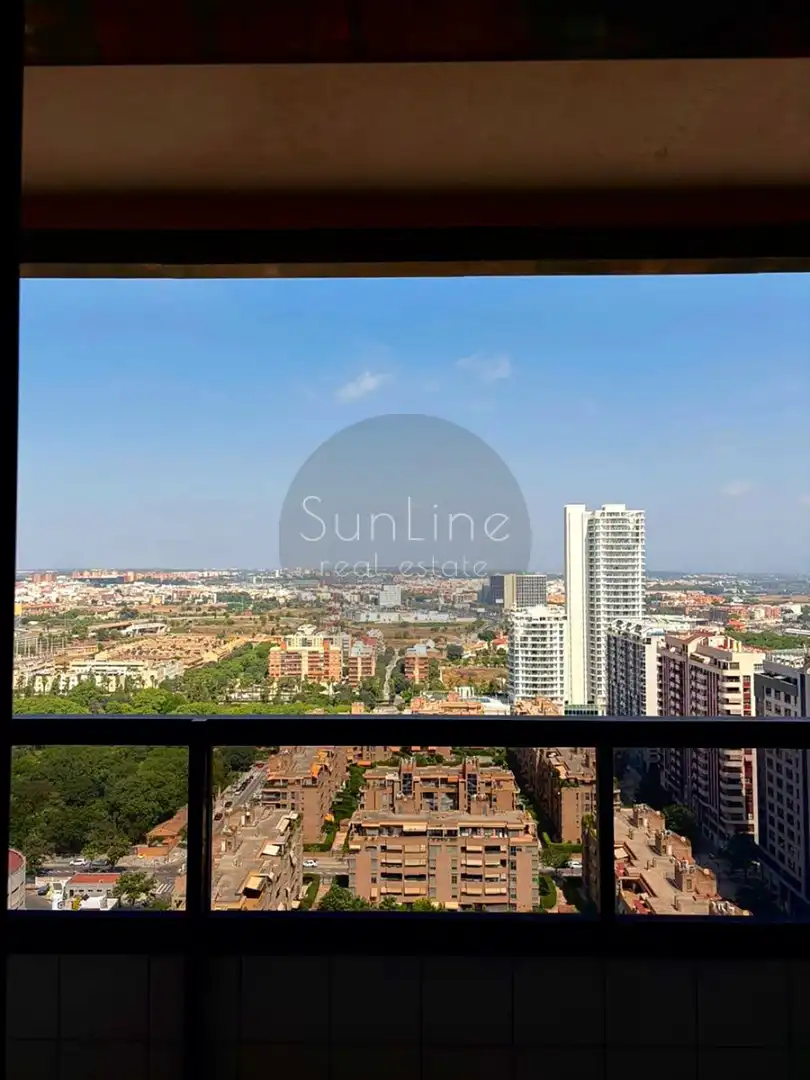 Exterior view of Flat for rent in Valencia  with Furnished, Balcony and Pets allowed