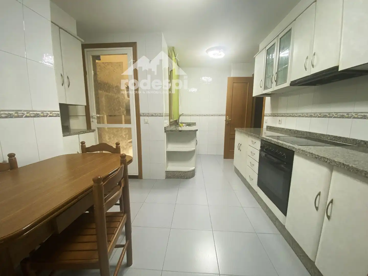 Cocina de Piso de alquiler en A Cañiza   con Calefacción, Terraza y Trastero