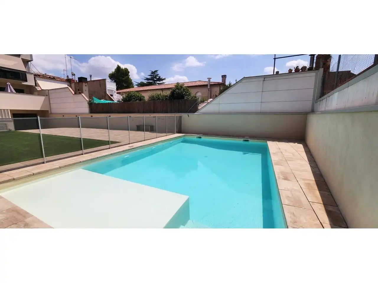Schwimmbecken von Wohnung zur Miete in Terrassa mit Klimaanlage, Heizung und Terrasse