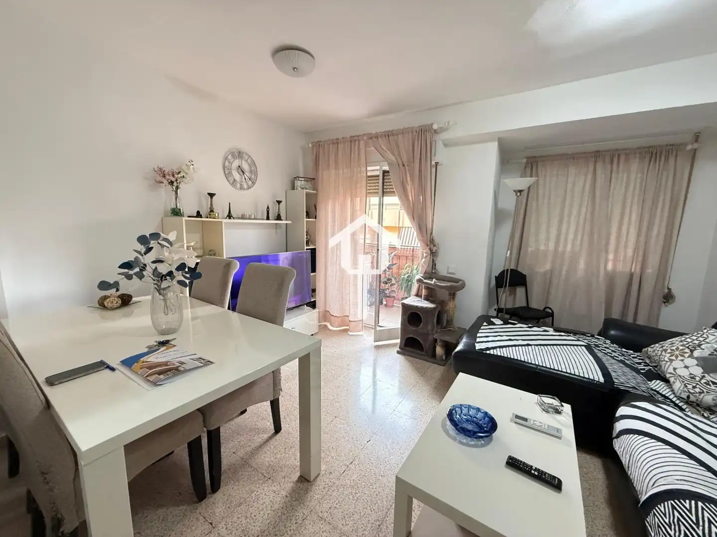 Sala d'estar de Pis en venda en Alicante / Alacant amb Aire condicionat, Moblat i Balcó
