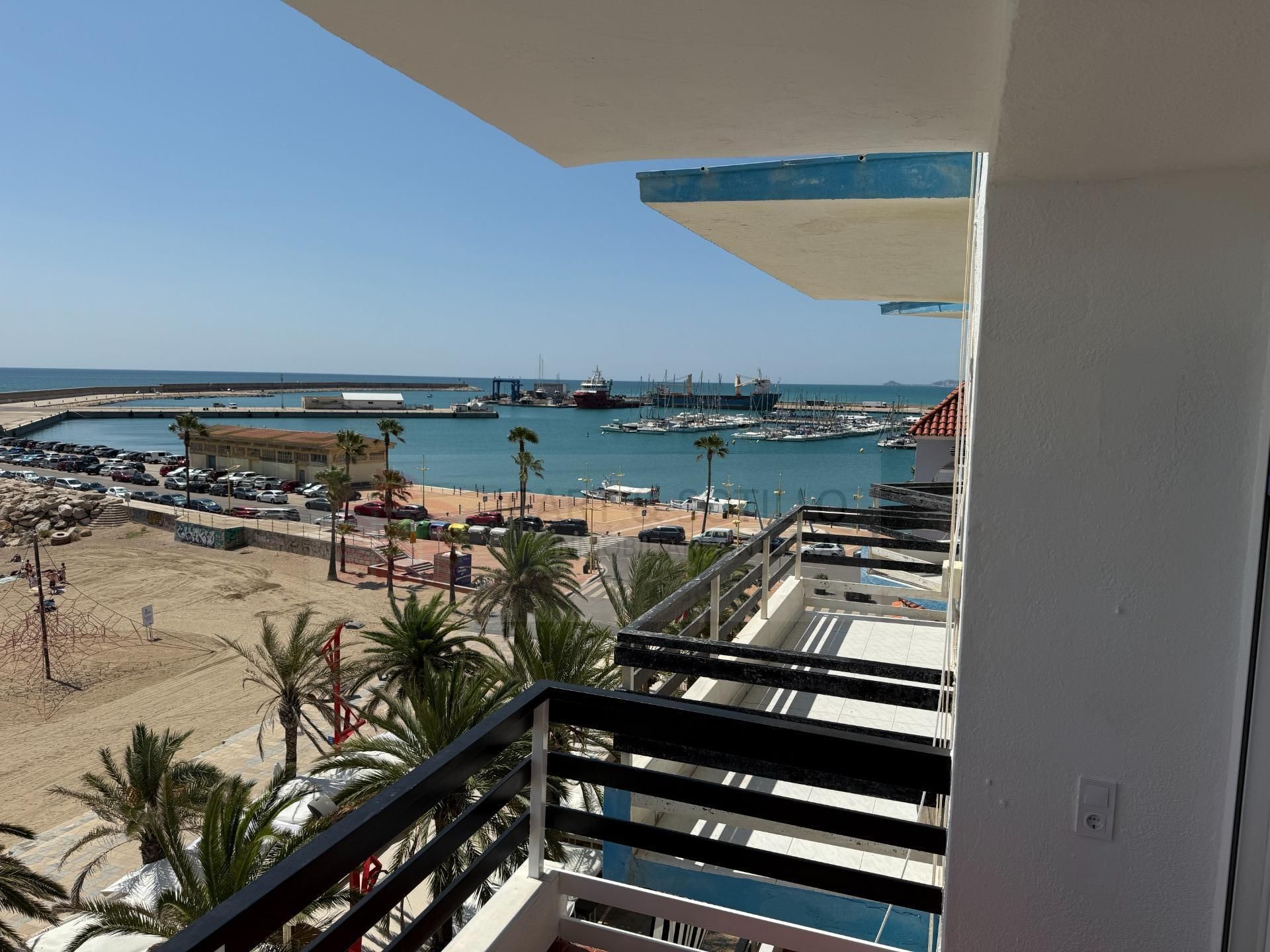 Flat to rent in  PASEO BLASCO IBAÑEZ , Casco Urbano