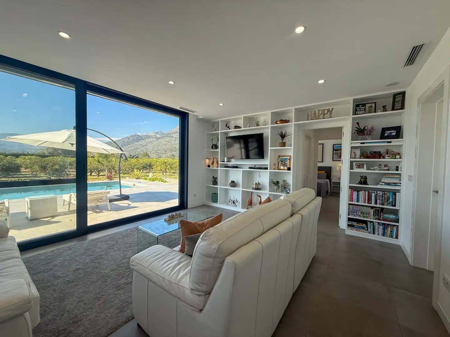 Sala de estar de Casa o chalet en venta en Tormos con Aire acondicionado, Calefacción y Piscina