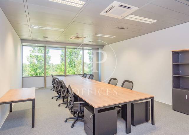 Oficina en Alquiler en P.º Club Deportivo en La Finca