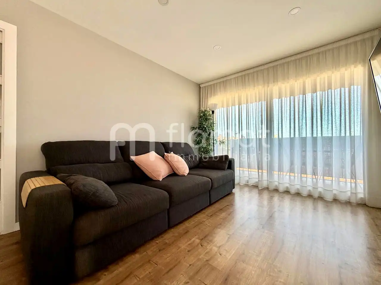 Wohnzimmer von Dachboden zum Verkauf in Malgrat de Mar mit Klimaanlage und Terrasse