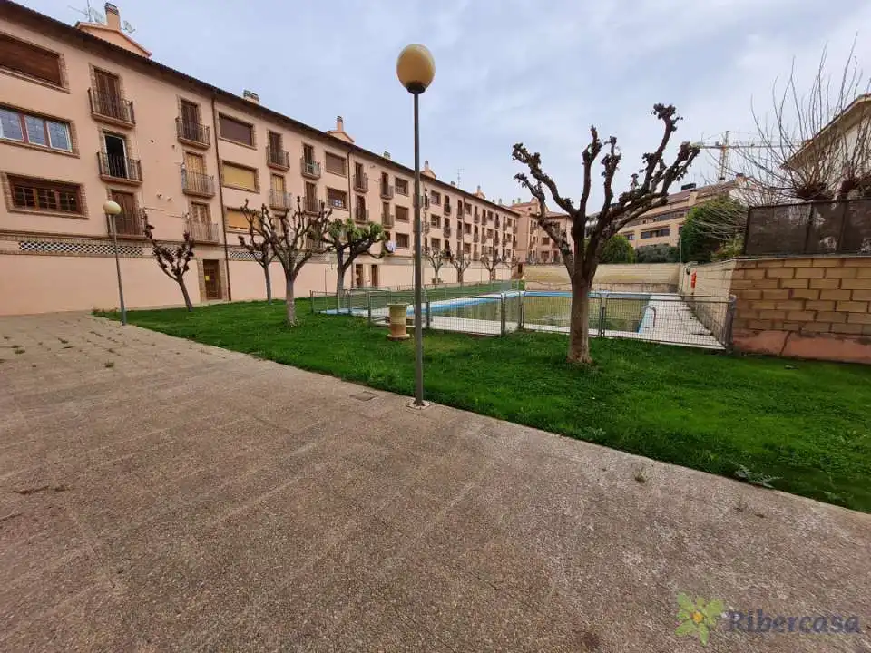 Piscina de Piso en venta en Corella con Calefacción, Jardín privado y Trastero