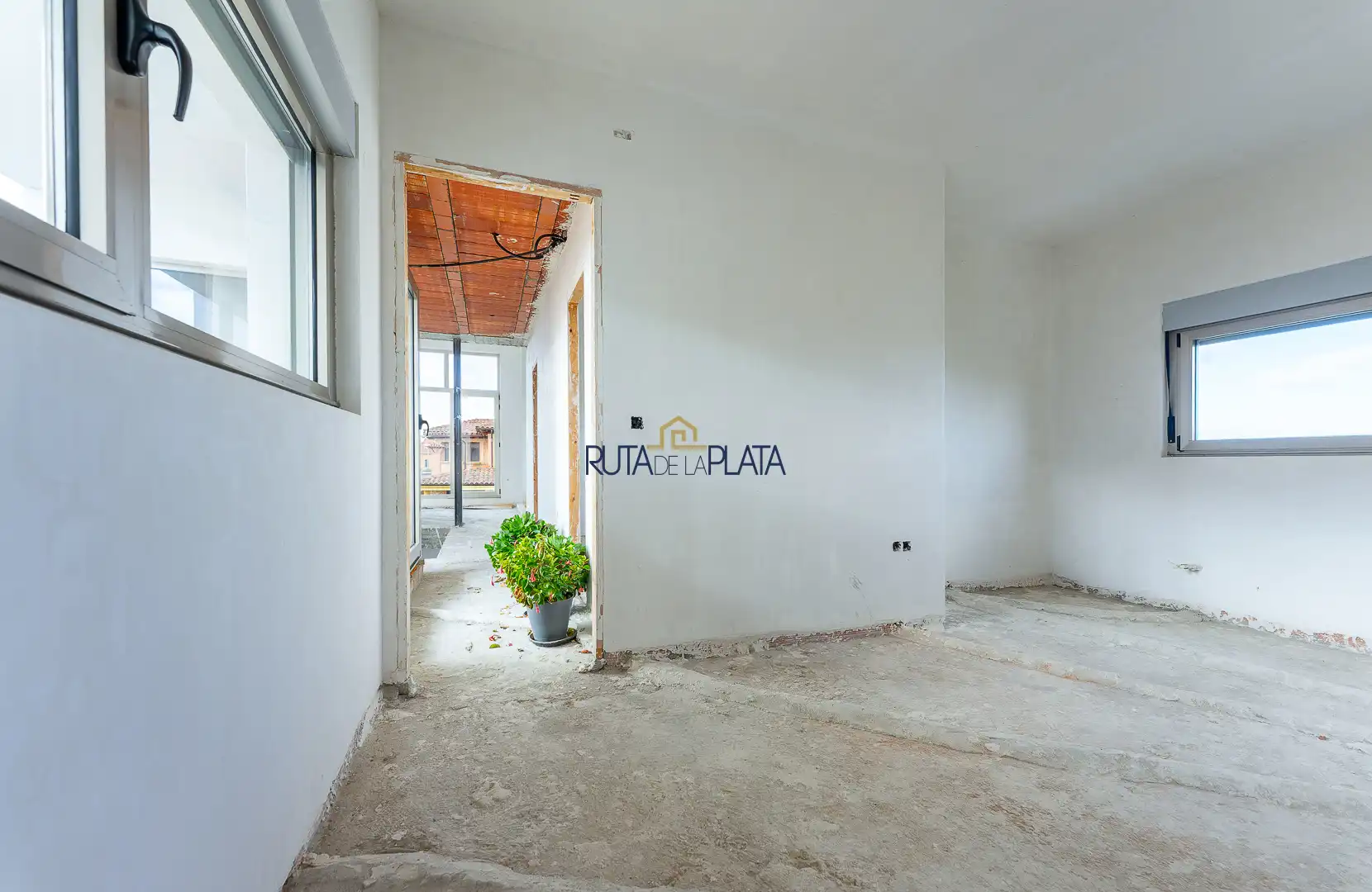 Casa o xalet en venda en Roales amb Calefacció, Jardí privat i Parquet