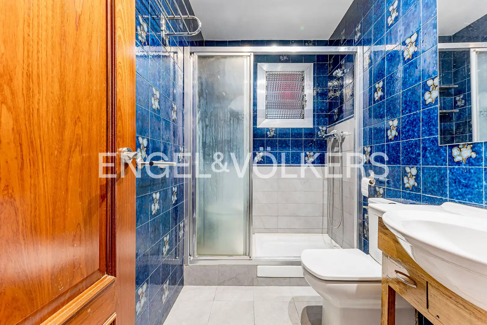 Badezimmer von Wohnung zum Verkauf in Barcelona mit Klimaanlage, Heizung und Terrasse