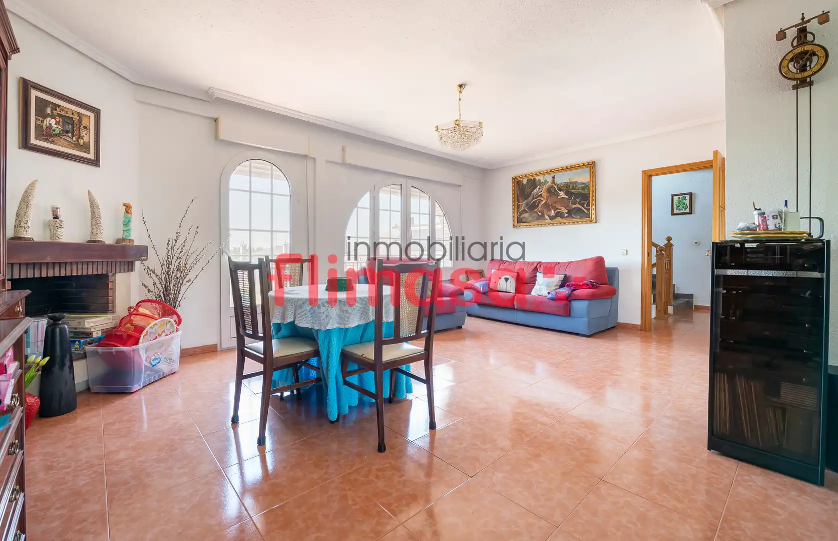 Sala d'estar de Casa o xalet en venda en Villaviciosa de Odón amb Calefacció, Jardí privat i Terrassa