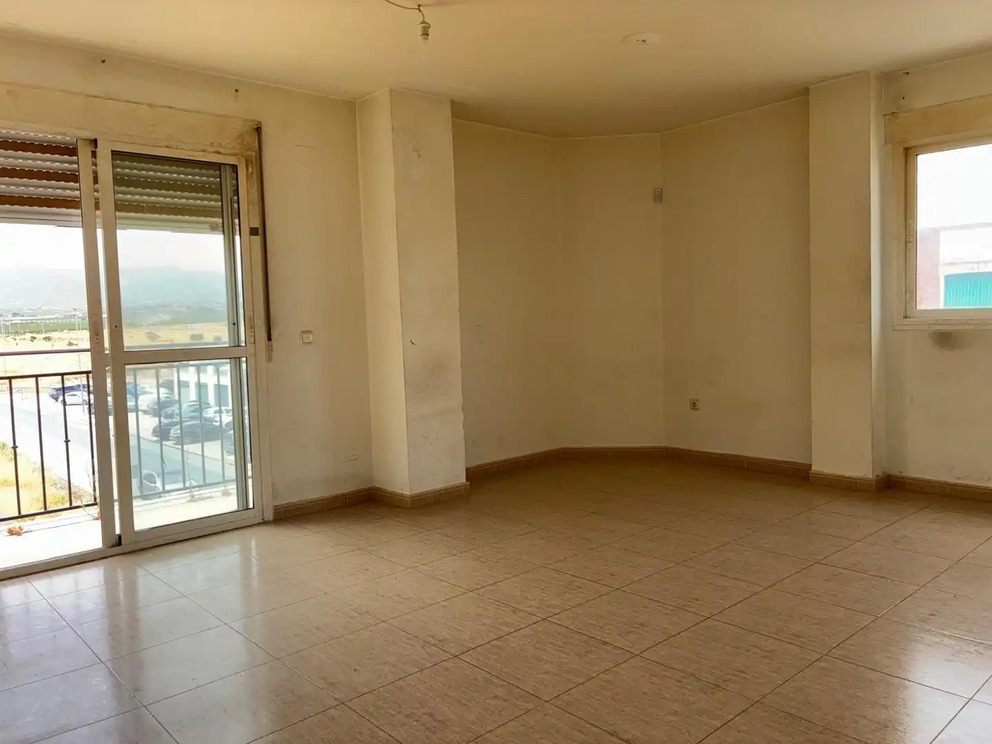 Sala d'estar de Pis en venda en El Pinós / Pinoso amb Balcó