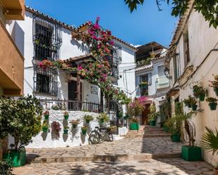 Vista exterior de Finca rústica en venda en Estepona amb Aire condicionat, Terrassa i Balcó