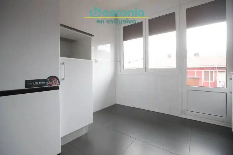 Dormitori de Pis en venda en Centro - Ariz - Uribarri
