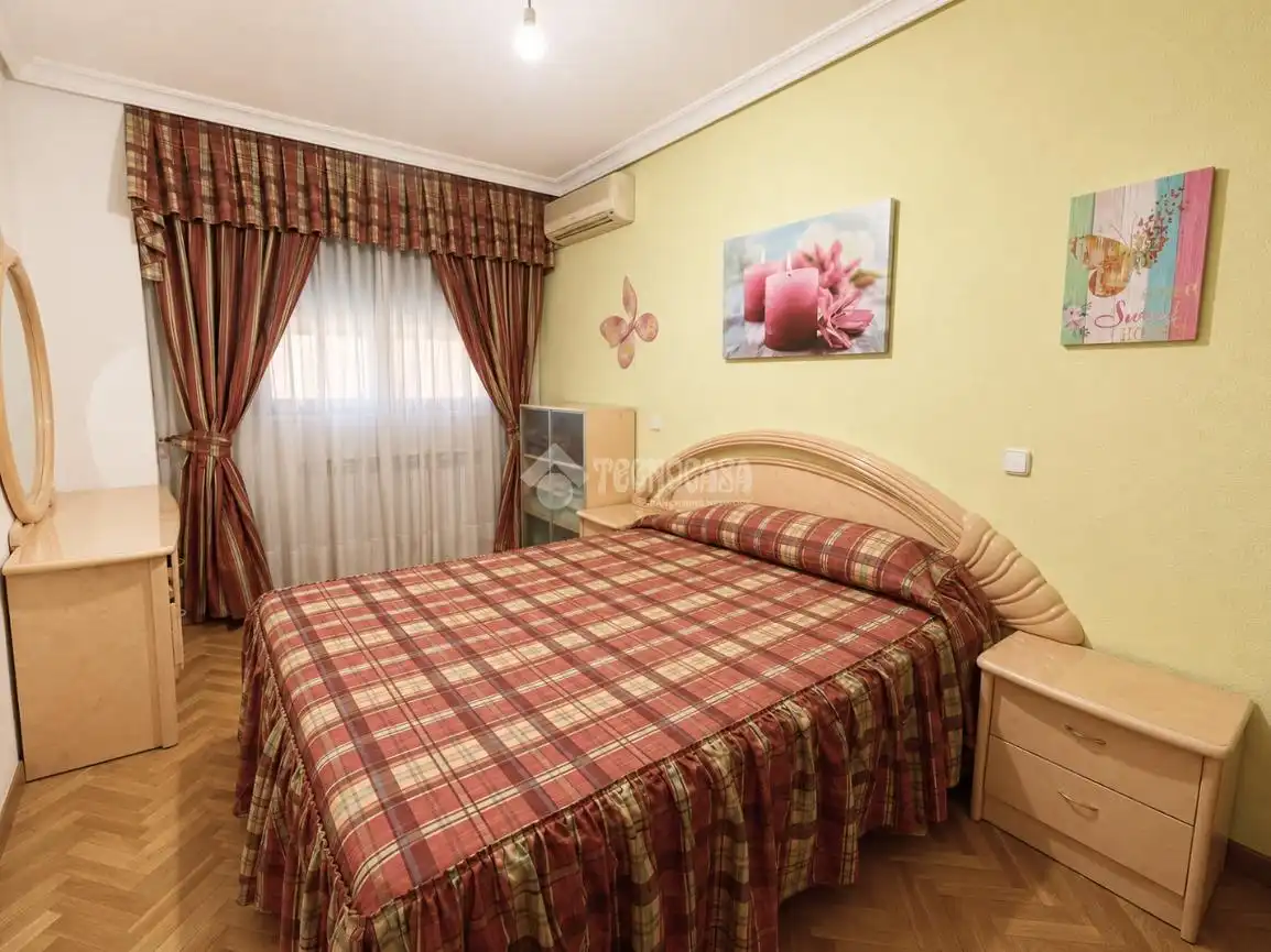 Habitación de Piso en venta en San Fernando de Henares con Aire acondicionado, Calefacción y Parquet