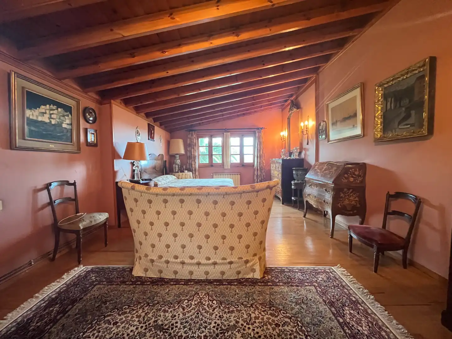 Sala d'estar de Casa o xalet en venda en Castro-Urdiales amb Calefacció, Jardí privat i Terrassa