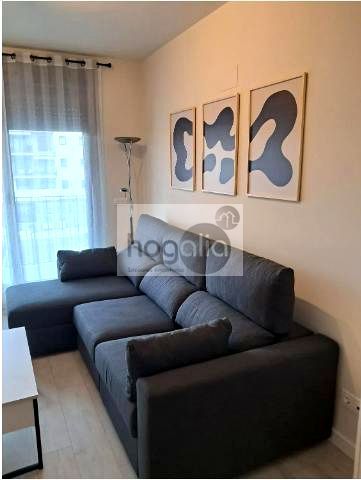 Sala d'estar de Pis de lloguer en  Sevilla Capital amb Aire condicionat, Terrassa i Traster