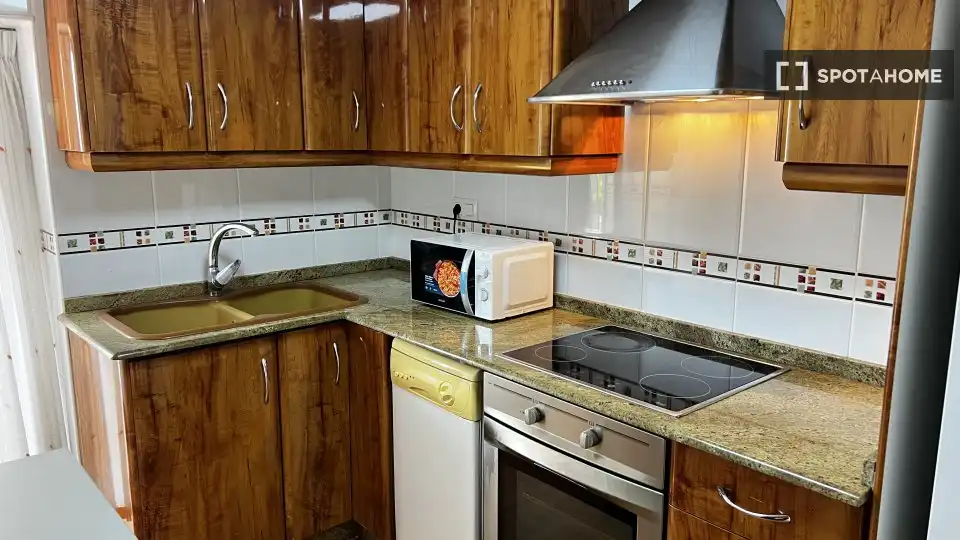 Kitchen of Flat for rent in Valencia  with Air Conditioner, Heating and Furnished