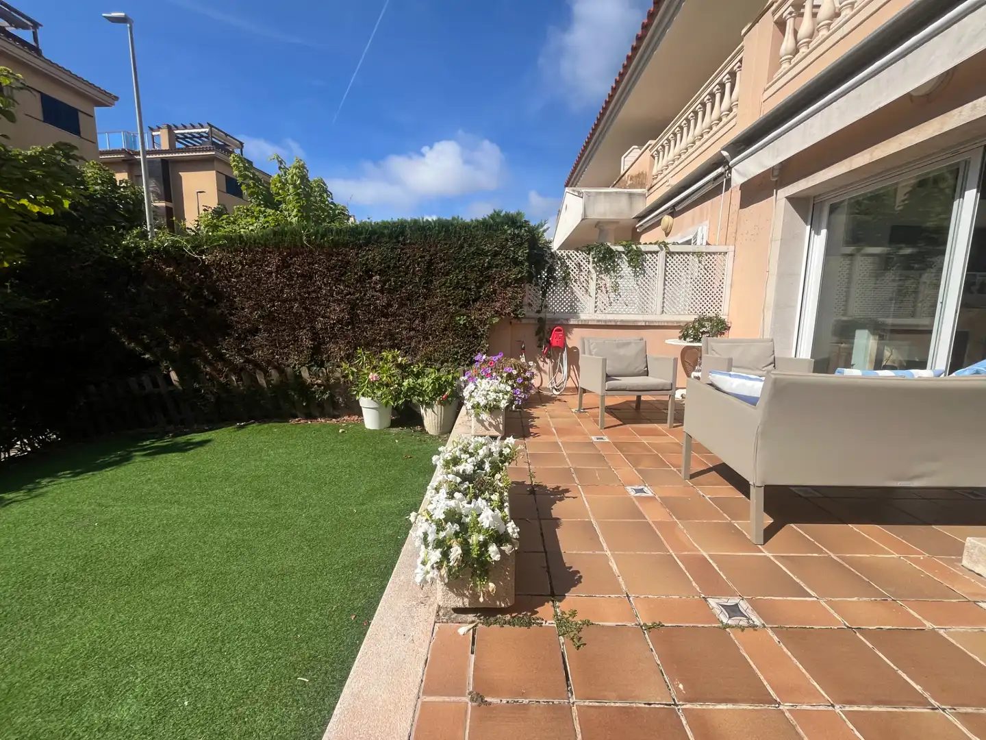 Jardín de Casa adosada en venta en Castell d'Aro, Platja d'Aro i s'Agaró con Jardín privado, Terraza y Amueblado