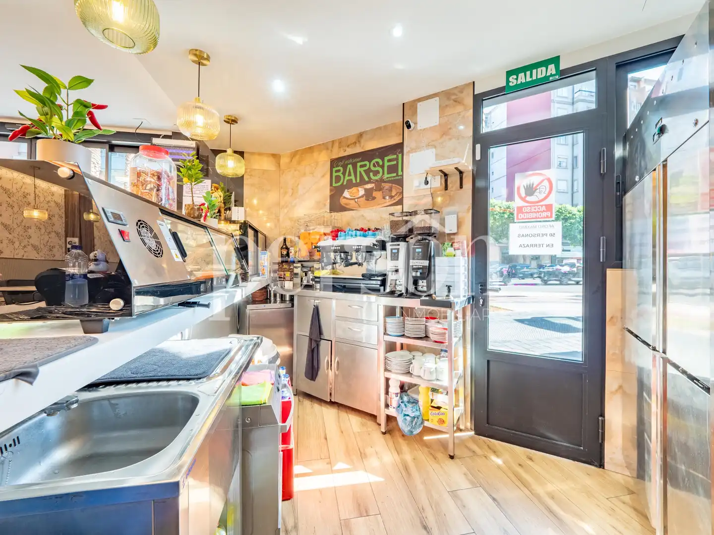 Business premises for transfer in L'Eixample, imagen 17