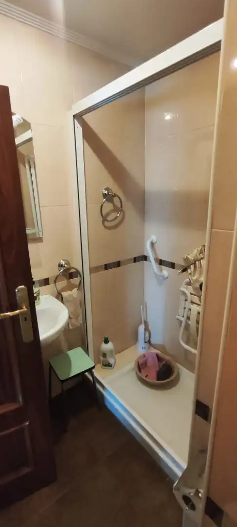 Bathroom of Flat for sale in Salamanca  with Heating, Furnished and Balcony