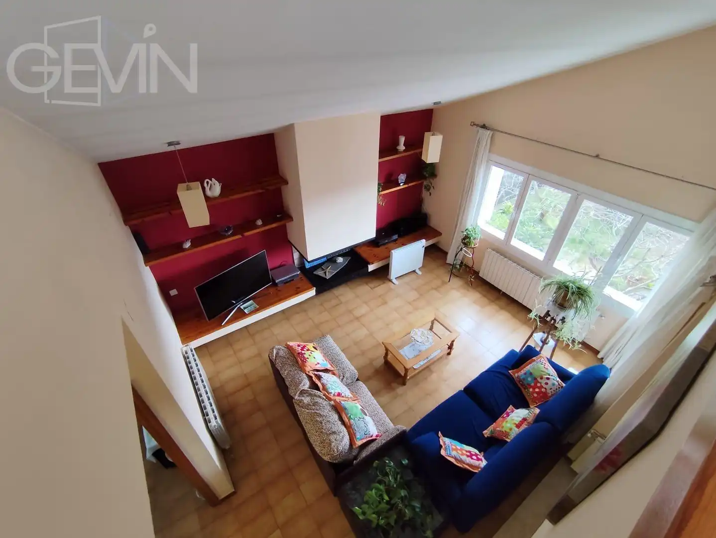 Sala d'estar de Casa o xalet en venda en Caldes de Montbui amb Aire condicionat, Calefacció i Jardí privat